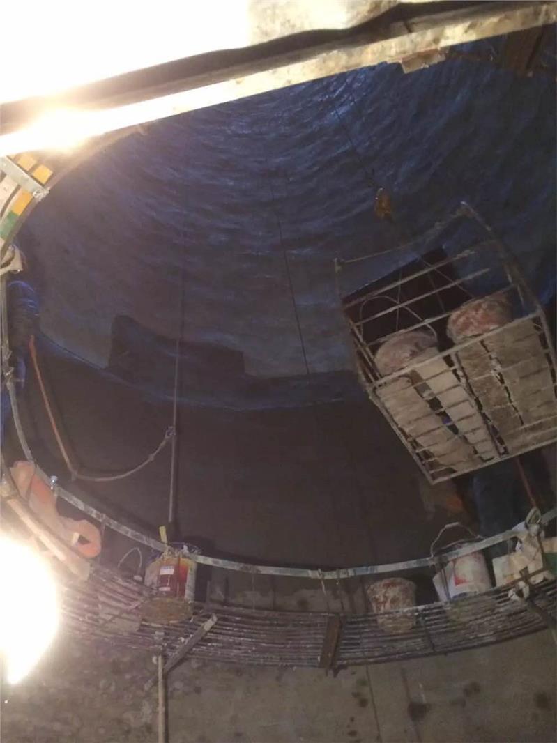 煙囪內壁黄色香蕉在线观看